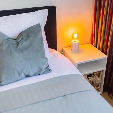 Supreme 75m2 Two-bedroom - Vw142 * Eindhoven